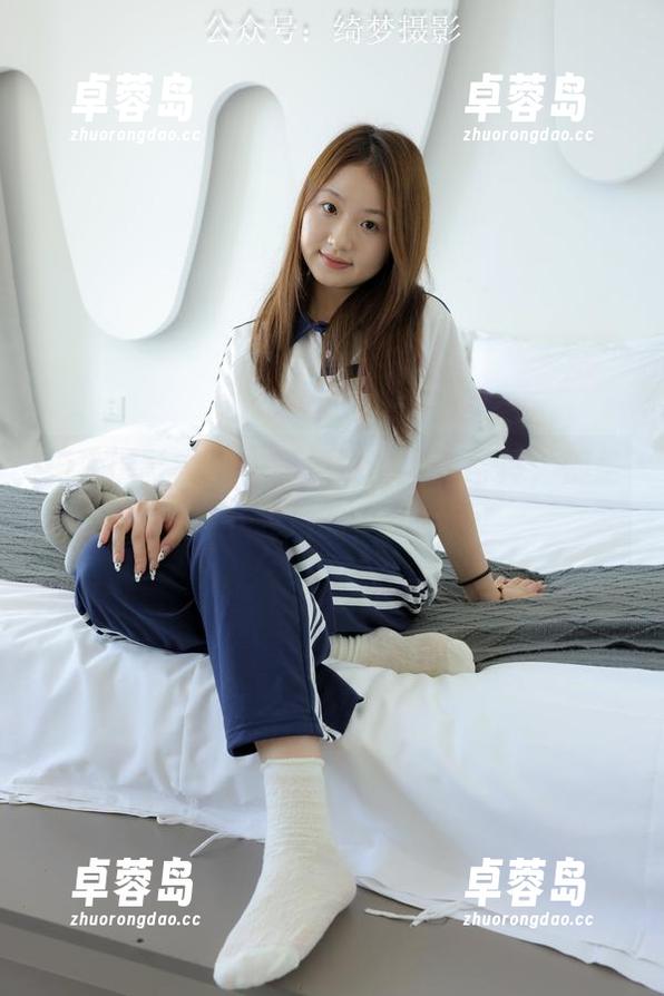 绮梦摄影 - 每一幅章章的清纯写真，都是下载后的少女梦-卓蓉岛