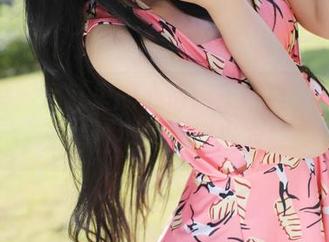 美媛馆 - 浴缸里的心情：王馨瑶yanni绝无法抗拒的套图资源！