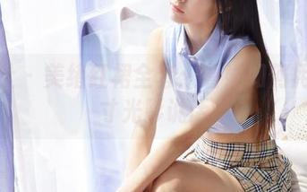 蜜桃社 - 美绪红裙全套：看她如何用每一寸光影说话