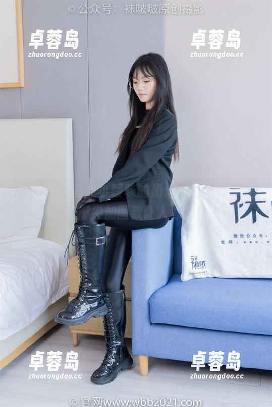 袜啵啵 - 有点小暧昧的奶油灰丝写真,经典脚尖加固款让人心痒!-卓蓉岛 袜啵啵 - 有点小暧昧的奶油灰丝写真,经典脚尖加固款让人心痒!-卓蓉岛