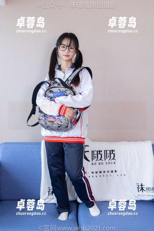 袜啵啵 - 想要心跳加速？奶油的薄黑丝全集下载点击这里！真的是太撩了！-卓蓉岛