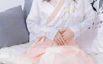袜啵啵 - 小甜豆的校服在线直播：高清小秘密，谁说“正经”不能俏皮？