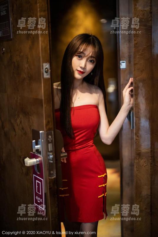 语画界 - 最新空姐制服图包，程程程的私房照“飞”过来了，不看不行。-卓蓉岛