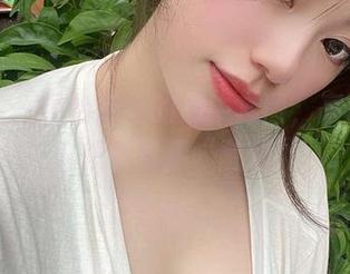 微密圈 - 雪怡妹纸的奶牛套图，高清到让人想要直接“融化”
